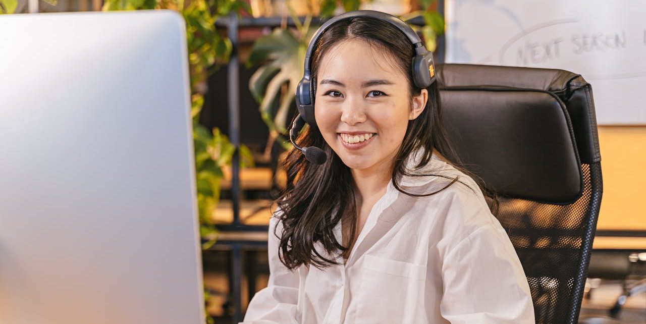 Business owner struggling with Facebook ad campaigns due to lack of expert management.